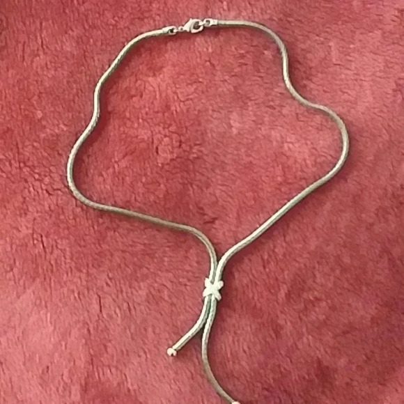 🌹necklace with unique links and pendant.  2 tone and small stones - Picture 3 of 12